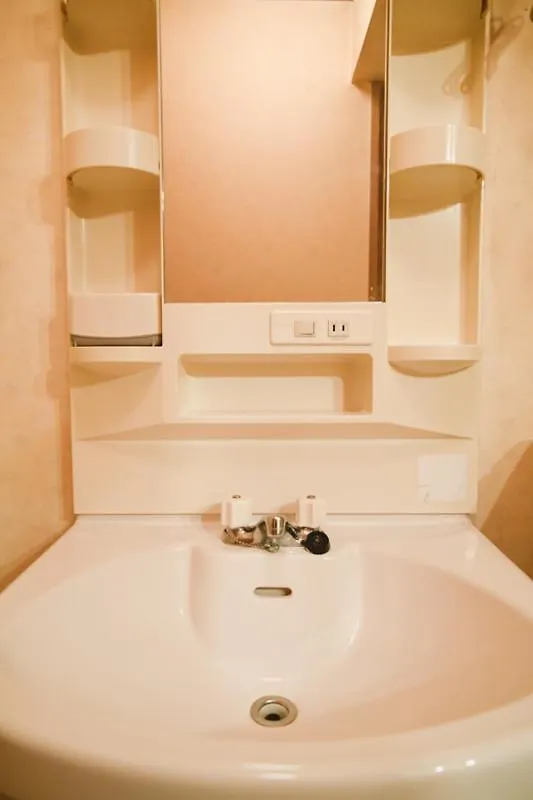 North Shinjuku House 5駅徒歩圏内の北新宿の家 Tokyo 0*,  Japan