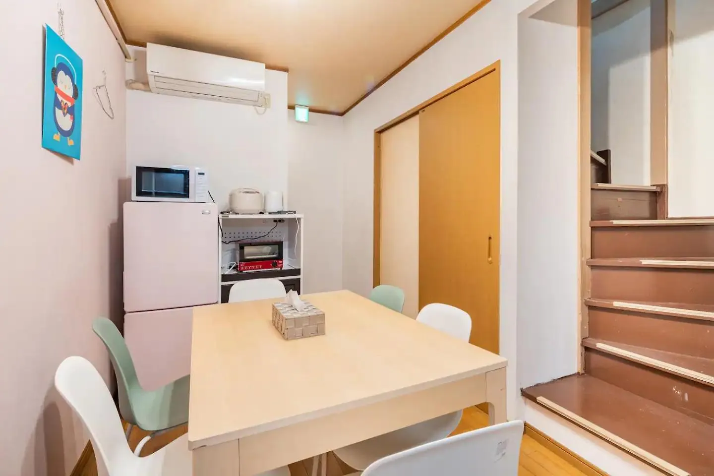 North Shinjuku House 5駅徒歩圏内の北新宿の家 Tokyo Japan